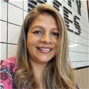 profesora innovadora para enseñar economia y lo que va de la mano con ella