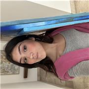 Soy artista desde muy pequeña, me encanta el arte, enseñar y los niños