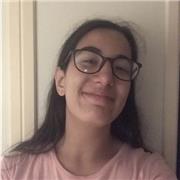 Diplomata in percussioni, offro lezioni sia di ripetizione che per iniziare completamente