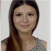 Estudiante de bachillerato con conocimientos de humanidades y sociales genial para la ESO