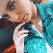 Docente di inglese e spagnolo impartisce lezione in lingua inglese, spagnolo, italiano con le rispettive letterature