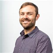 Englisch-Muttersprachler unterrichtet Englisch, Naturwissenschaften, Mathematik und Informatik für alle Altersgruppen