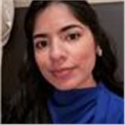 Especialista en Didáctica Universitaria e Ingeniera Ambiental, realizando un Máster en Gestión Ambiental.