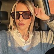 Offro lezioni private a bambini di scuole elementari e medie, adattandole alle loro esigenze, istaurando un rapporto di fiducia