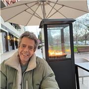 Profesor de administración de Empresas y Gerencia apto para todas las edades.