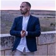 Ofrezco clases online dinámicas y estructuradas, adaptadas a tus objetivos. Especializado en preparación de exámenes oficiales.