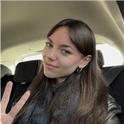 Tutrice universitaire particulier expérimentée proposant des cours de soutien scolaire pour collégien. Disponibilité flexible et