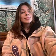 Russian English interpreter with 10 years of experience. Artist from St.Petersburg.