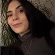 Titulada en enfermería, doy clases de asignaturas relacionadas con ciencias de la salud. Dinámico :) 