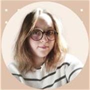 Professeure particulière de soutien scolaire au niveau primaire.