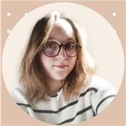 Professeure particulière de soutien scolaire au niveau primaire.