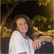 Estudiante de Relaciones Laborales y Recursos Humanos, soy una apasionada de los niños y me gustaría ser monitora de primaria