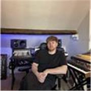 Learn music production from an experienced producer with 15+ years’ experience, 3M+ streams, BBC Radio plays and more.