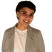 Profesora de canto popular, técnica e interpretación