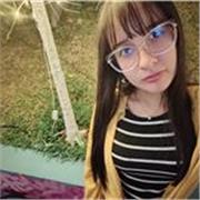 Profesora de Matemáticas imparte clases a niños de todas las edades