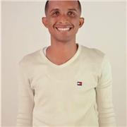 Licenciado en cultura física, recreación y deportes, impartimos clase a niño, niñas adolescentes, jóvenes, adulto y adulto mayor