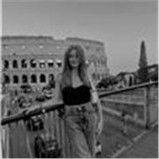 ciao, sono una studentessa di giurisprudenza appassionata di diritto! per lezioni inerenti alla materia non esitare a contattarmi
