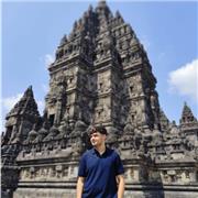 Estuduante de ingeneria aeroespacial ofrece clases particulares de matemáticas, física y quimica para alumnos de primero de bachillerato o inferior