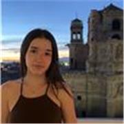 Profesora de inglés, matemáticas, lengua y economía a niveles de eso, bacillerato o inferiores 