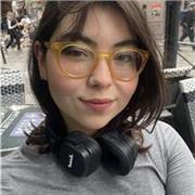 Hola! Soy una hablante nativa de Árabe, de origen tunecina, enseño a personas de todas las edades. 😁