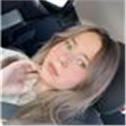  English / Arabic Tutor with a background in journalism. 