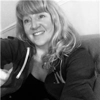 Lisa Oakley | Tutor from Norwich | Findtutors