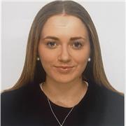 Soy Educadora Infantil, me encantan los niños adapto mis clases según las necesidades de cada niño para potencializar al maximo todas sus cualidades.