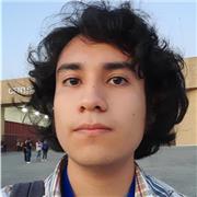 Profesor de matemáticas con enfoque en la resolución de problemas de manera creativa