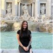 Enthusiastic language learner who loves to share her knowledge and skills in foreign languages with others.