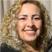 Licenciatura em Letras-Espanhol, Bacharel em Direito, Pós Graduada em Gestão Pública Municipal