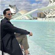 Graduado como Maestro en Educación Primaria con mención en Atención a la Diversidad.