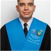 Profesor de química apto para cualquier edad o nivel. También podría tocar otras áreas.