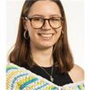 Profesora de asignaturas científicas y francés para alumnos de ESO y Bachillerato, estudiante de Ingeniería Biomédica.