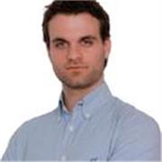 I am a young professional with 5 years of experience as a Linguistic Specialist for English and Portuguese