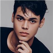 Profesor de biología para chicos de primaria, listo para ayudar a sacar buenas calificaciones