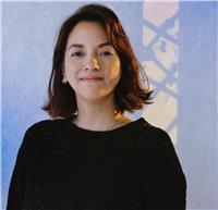 Clases online para todas las edades, introducción al diseño gráfico, illustrator y photoshop enfocado a tus y licenciada de gestión gráfica publicitaria con más de 10 años de experiencia