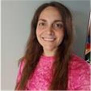 Professeuse d'anglais certifiée CELTA originaire de Grèce, proposant des cours en ligne ludiques et structurés !