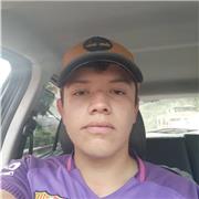 Profesor de matemáticas, imparte clase a todos los niños no importa la edad