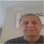With a background of English teaching, an English tutor who teaches students of all ages in the context of foreign English