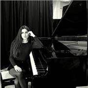 Profesora de piano, lenguaje musical, musicoterapeuta