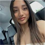 Studentessa del quinto anno di un liceo linguistico. Possiedo una certificazione IELTS B2