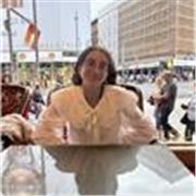 My divertida y con muchas ganas de enseñar