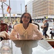 My divertida y con muchas ganas de enseñar