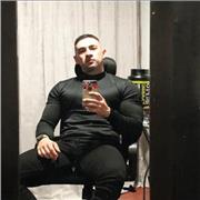 profesor titulado con mas de 8 años de experiencia en realización de sesiones de entrenamiento funcional y musculación.