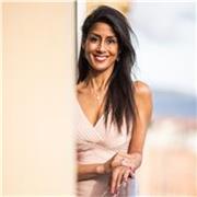 Professeure d’anglais en ligne, native et expérimentée, je m’adapte à votre niveau, vos objectifs et votre rythme.