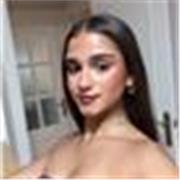 Profesora de inglés de todos los niveles. Con un nivel C1, preparadora de exámenes de títulos Cambridge y Trinity