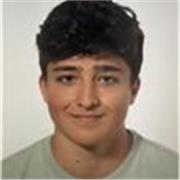 Chico joven que ha estudiado toda su vida informática siempre interesado por estar actualizado y con ganas de enseñar