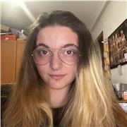 Soy una chica joven con muchas ganas de enseñar y ayudar a todo el que lo necesite.