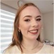 Biology teacher for students between beginning and medium stages of understanding