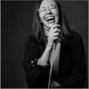Directora de Orquesta con ganas de compartir mi experiencia en música! Solfeo, Historia de la Música, Análisis, Estética